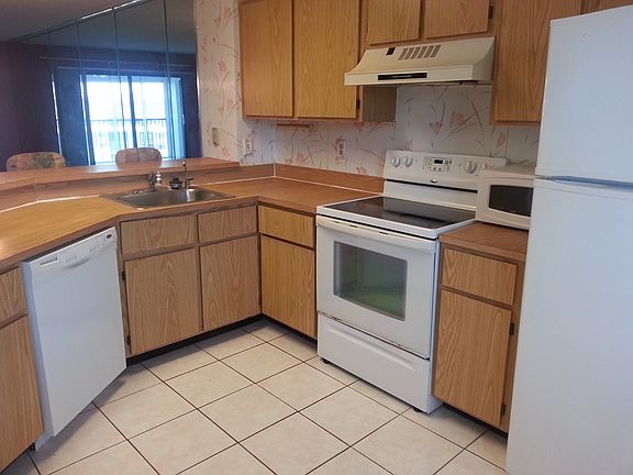 2nd image of 2217 Cypress Island Drive #803