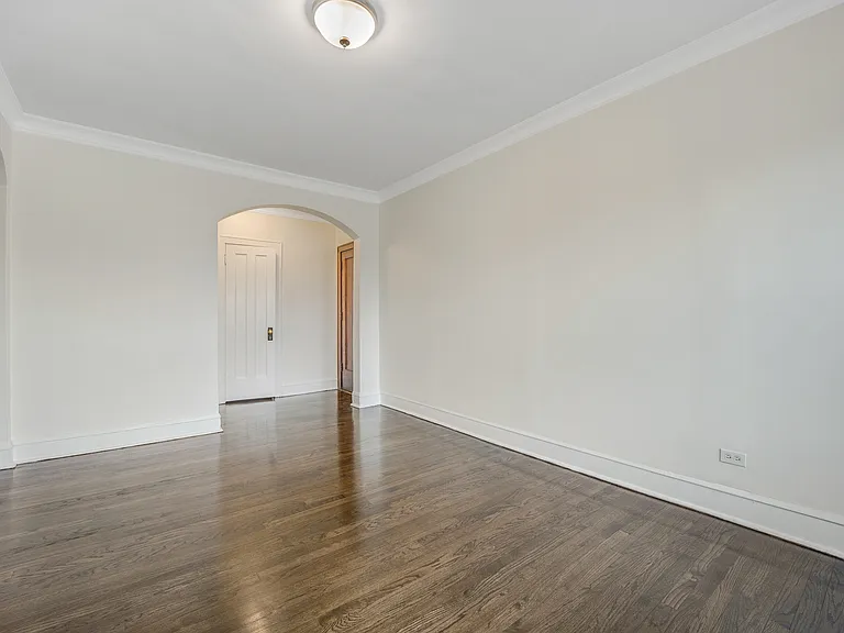 2749 N Kilbourn Ave #2 — Photo 2