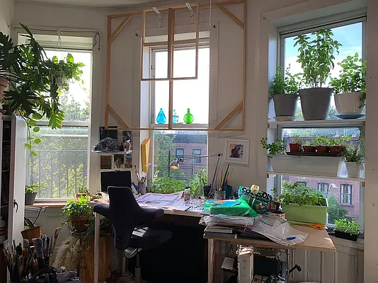 Rented by Compass | media 22