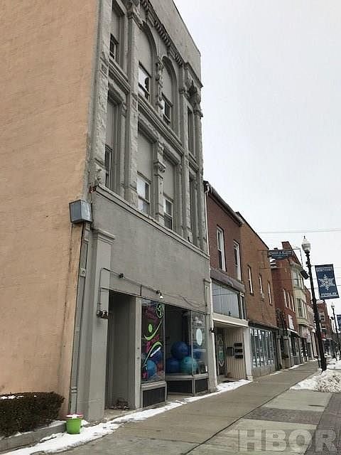 2nd image of 222 S Main St