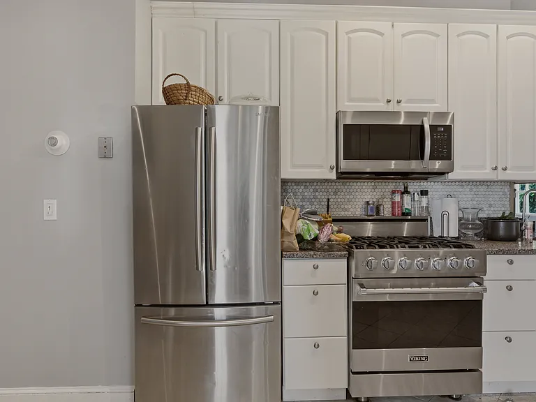 92 Pelham St #1 — Photo 7