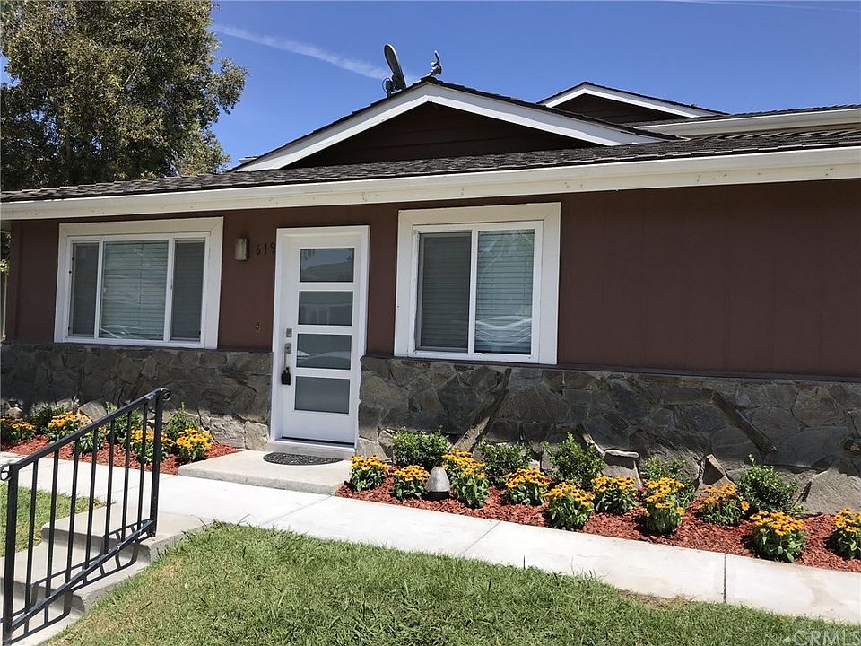 1st image of 619 Paseo Esmeralda