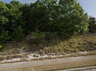 563 W Laureland Rd, Dallas, TX 75232