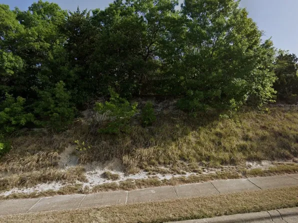 563 W Laureland Rd, Dallas, TX 75232