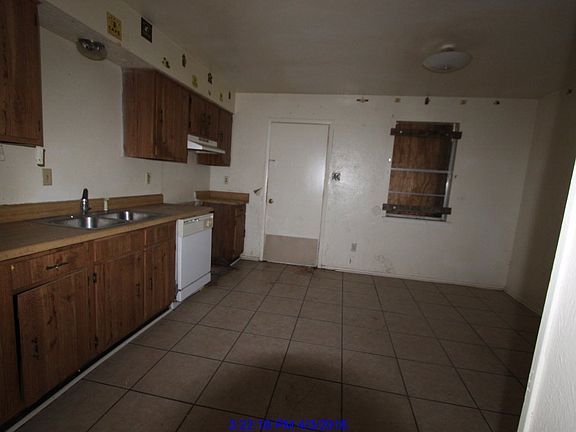 3rd image of 2715 Huntsville St