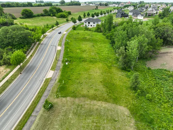 2725 General Sieben Dr, Hastings, MN 55033