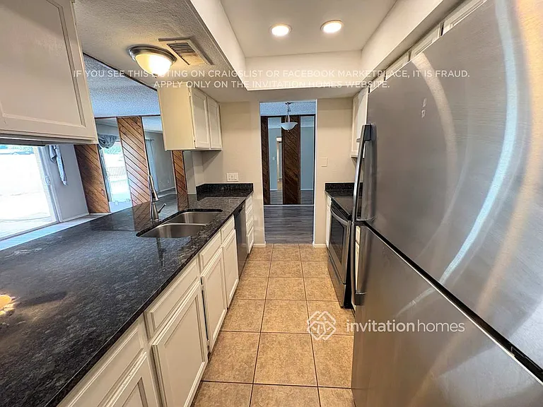 4507 W Gardenia Ave — Photo 10