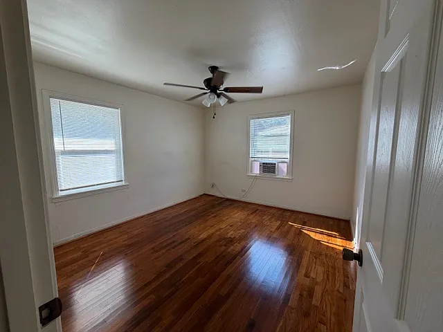 605 Omega St — Photo 12