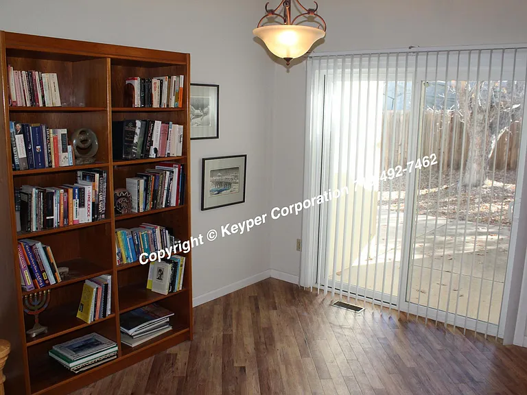 2760 Roundtop Dr — Photo 8