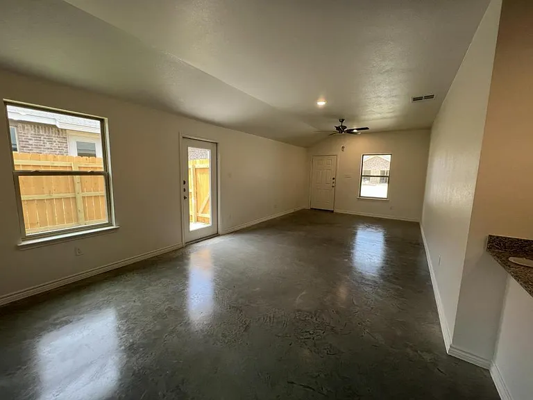 113 Wind Ridge Dr #B — Photo 6