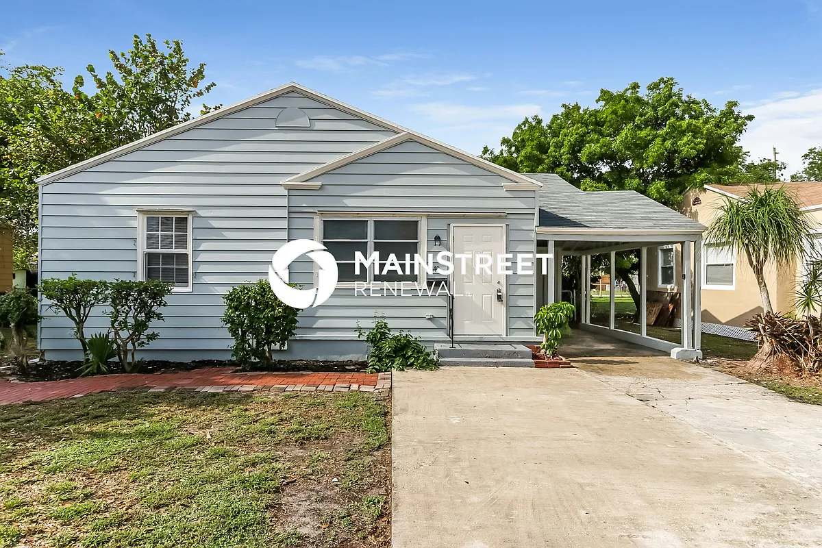 Front View - 840 High St