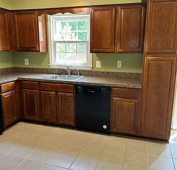 12052 Stallion Ct — Photo 9