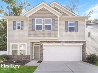 9548 Blue Knoll Ct, Charlotte, NC 28215