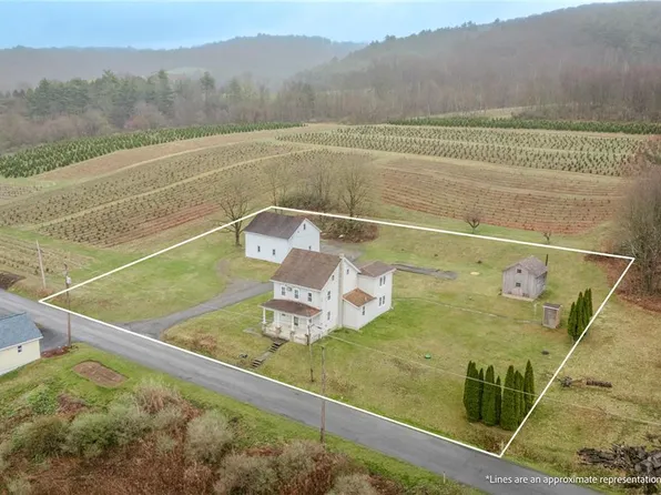 357 Chapel Dr, Lehighton, PA 18235