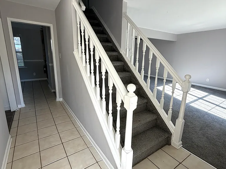 78 Cedarbrook Ln — Photo 3