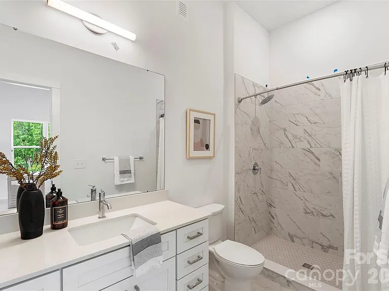 3423 Holabird Ln — Photo 4