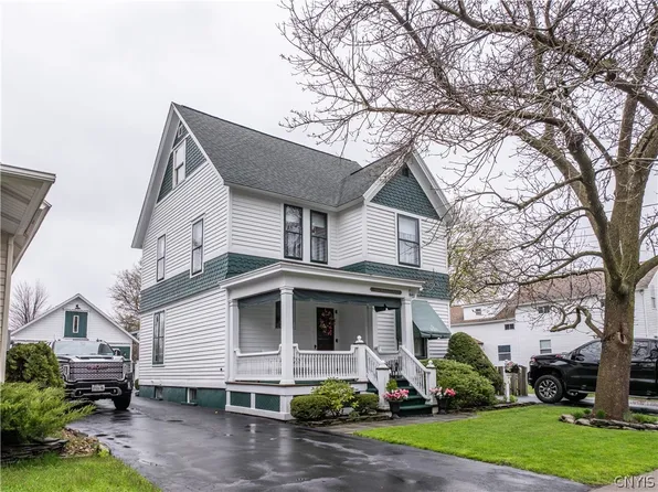 130 2nd St, Ilion, NY 13357