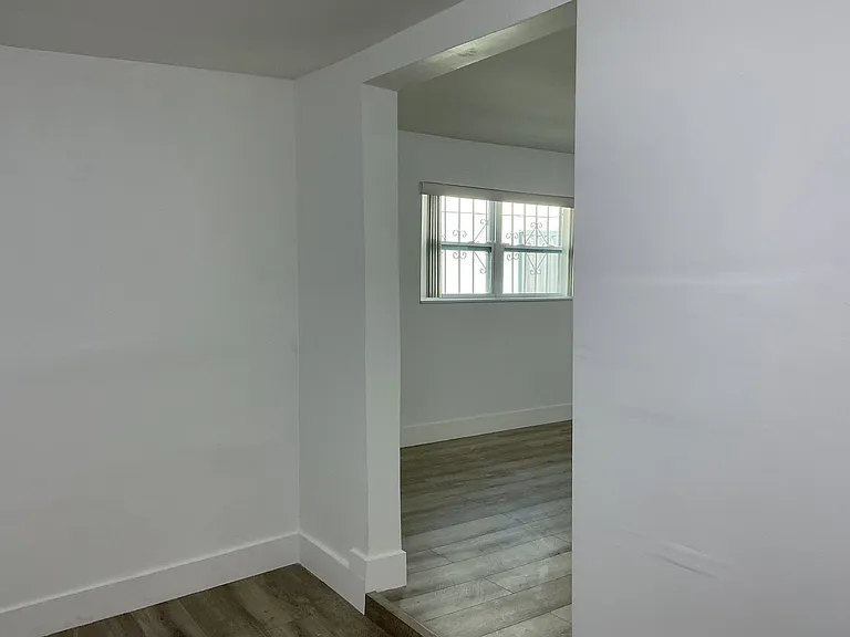 2605 Avenue F — Photo 6