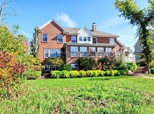 18 Emerald Pointe, Linden, MI 48451
