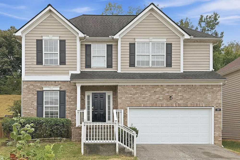 4 bed, 2.5 bath, 2126 sqft, $2,455 — Photo 1