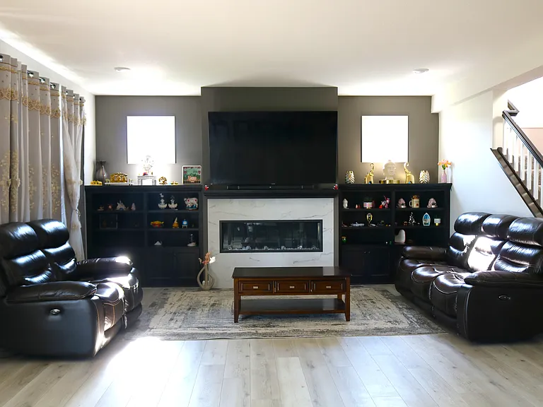 7052 184th St W — Photo 2