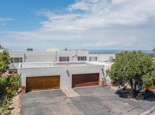7 La Villita Tres St NE, Albuquerque, NM 87112