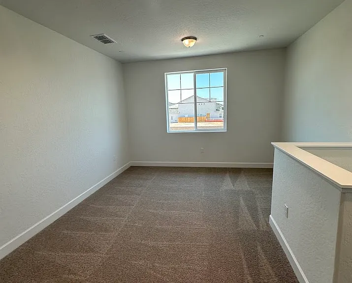 311 S Peters Rd — Photo 19