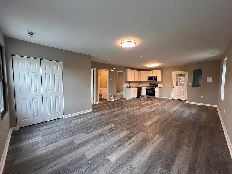 5477 Mauser St #D — Photo 12