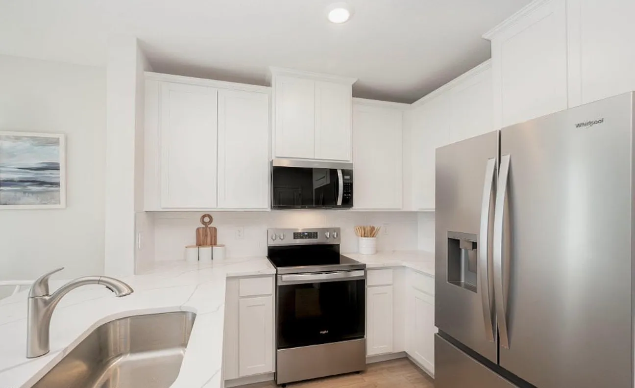 3 bed, 2.5 bath, 1463 sqft, $2,399 — Photo 3