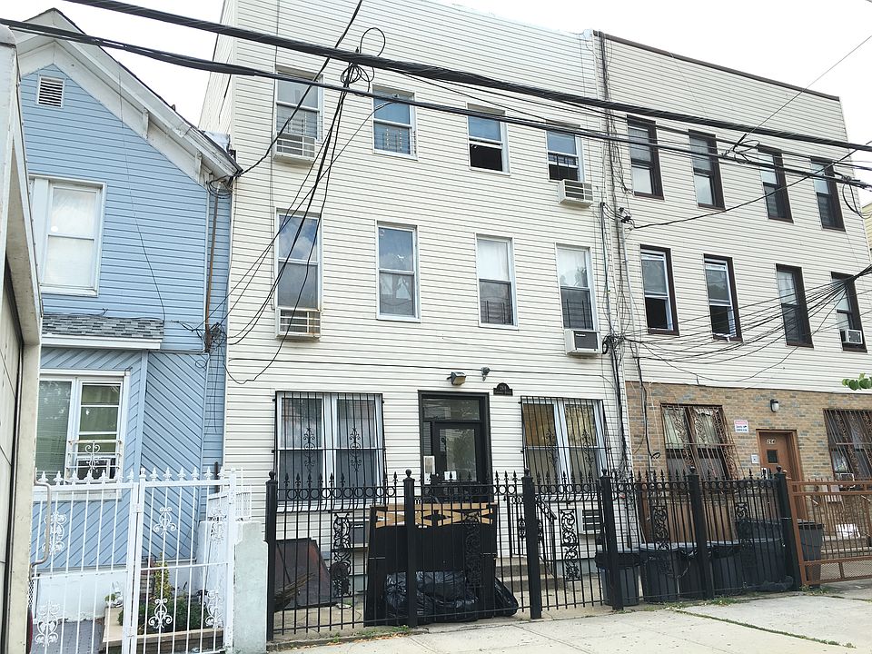 2nd image of 268 Linwood St
