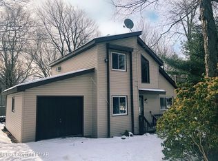 7669 Diane Ct, Tobyhanna, PA