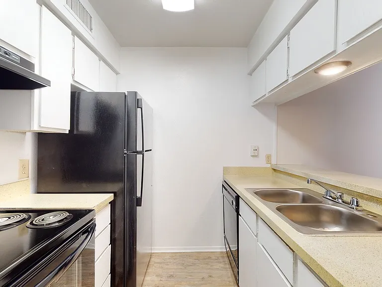 Addison Apartments at the Park — Photo 125