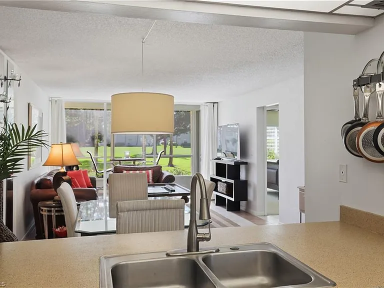 1086 Forest Lakes Dr #106 — Photo 12