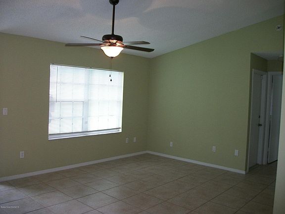 2nd image of 731 Ballon Ter SE