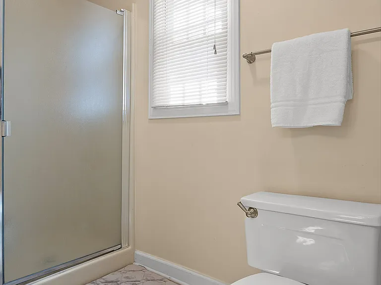 565 Winterview Ln — Photo 44