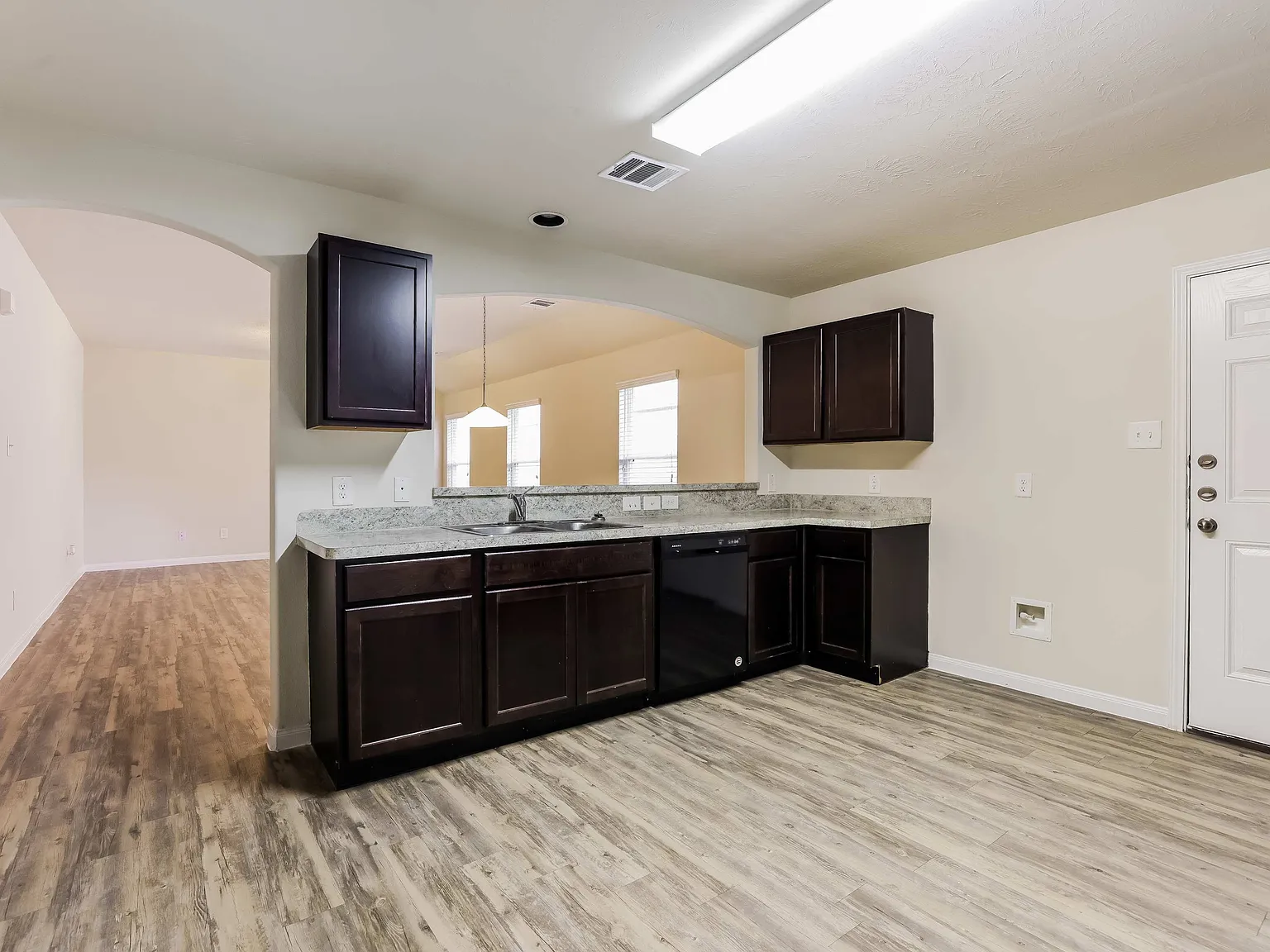 Evergreen Villas — Photo 4