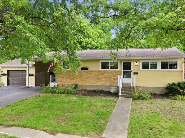 962 Hollytree Dr, Cincinnati, OH 45231