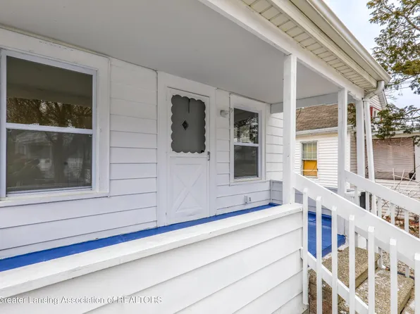 1004 McCullough St, Lansing, MI 48912