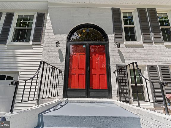 2nd image of 1232 Washington Dr