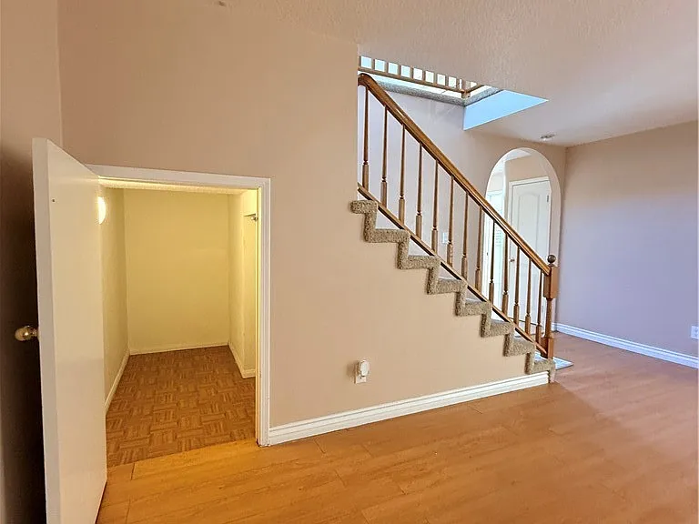 12022 Falcon Crest Way — Photo 23
