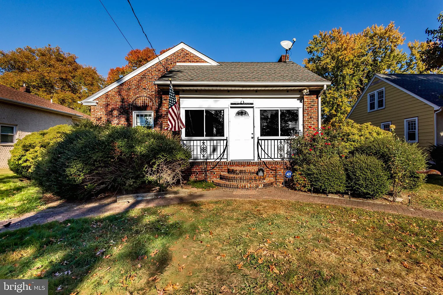 480 Harper Ave photo 1