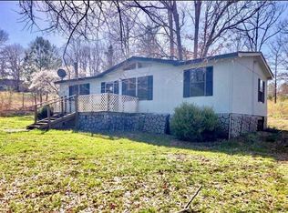 557 McGee Bend Rd SW, Cave Spring, GA 30124
