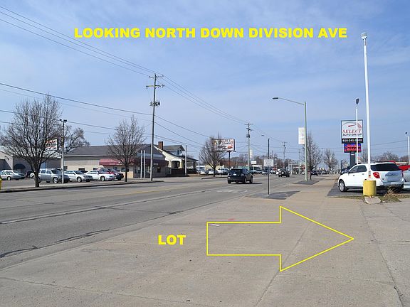 5th image of 3470 Division Ave S