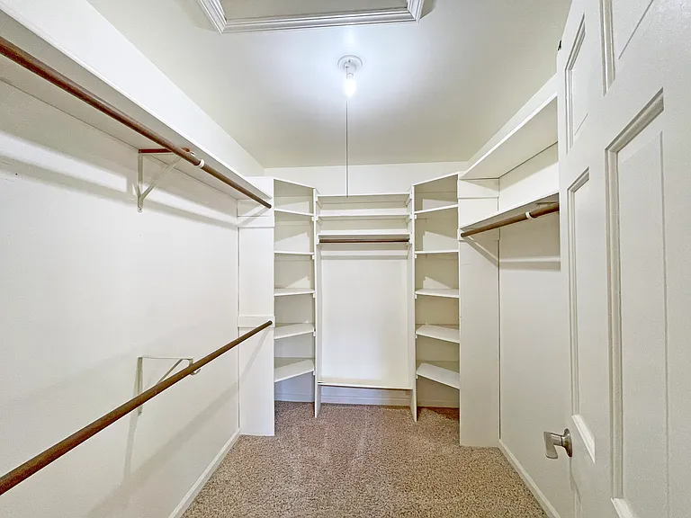 1528 E Bailey Rd — Photo 10