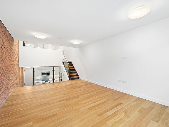 2nd image of 259 W 10th St APT 3f