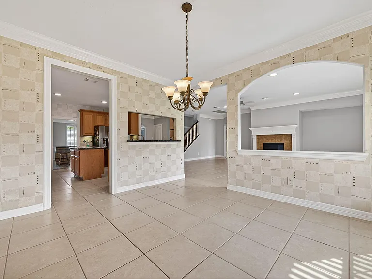 2315 Vinemead Ct — Photo 13