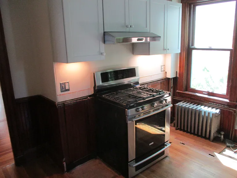25 Harrington St #1 — Photo 3