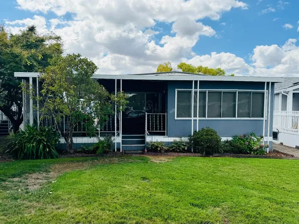 1177 Healey Court, Santa Rosa, CA 95401