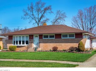 73 E Englewood Dr, Seven Hills, OH