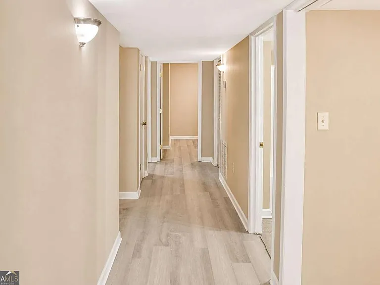 220 Winding Stream Trl — Photo 12